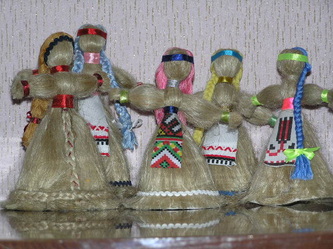 children ukraine toys boarding presented dolls museum local hand made school small
